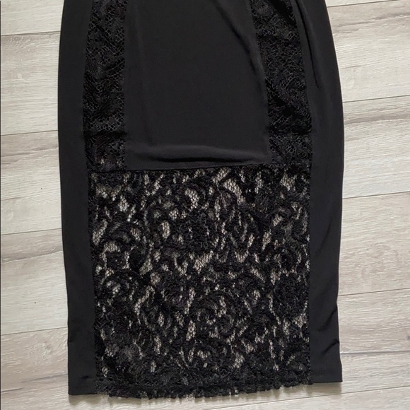 Black lace skirt - Picture 3 of 5